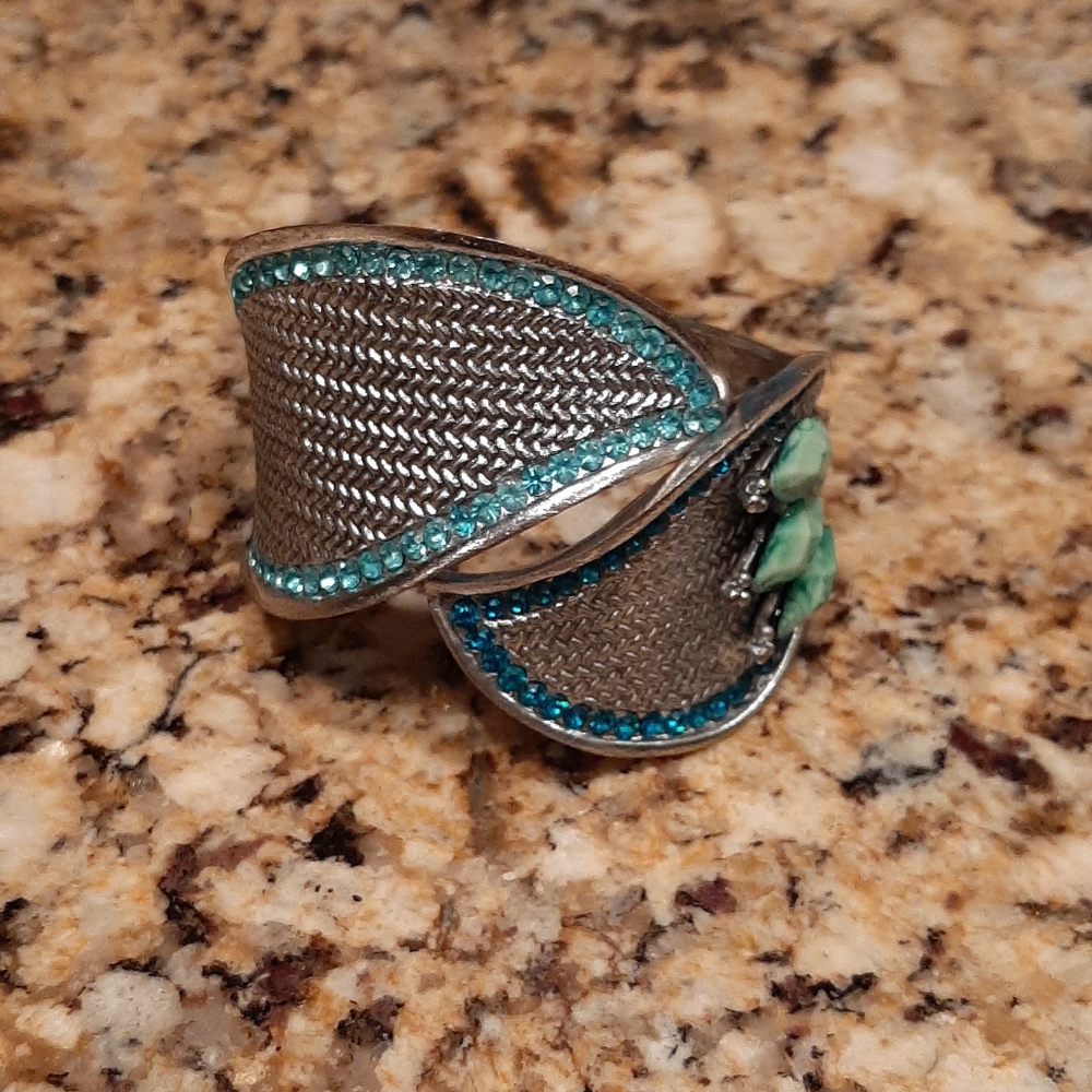 Cuff bracelet